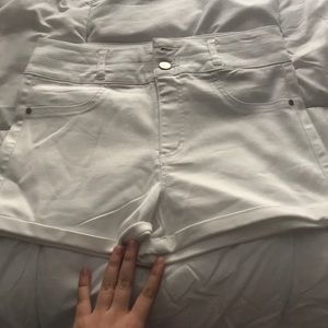 Brand new White shorts !!!